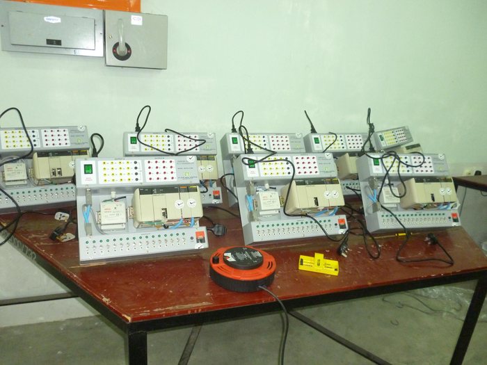 PLC Trainer CPM1A view 1
